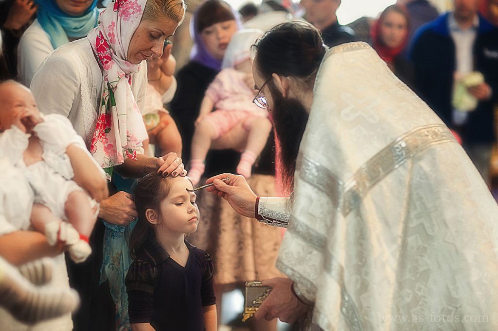 крещение ребенка фото